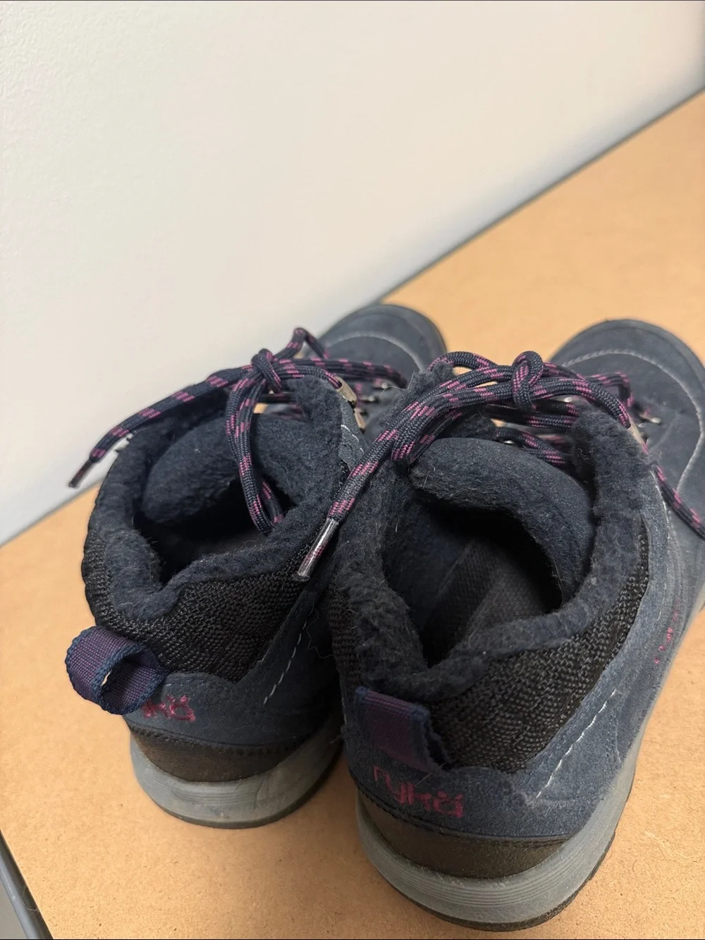 Ryka Canyon Hiking Boot Womens Size 8 Sneaker Navy Suede Lace Up Faux Fur Lined